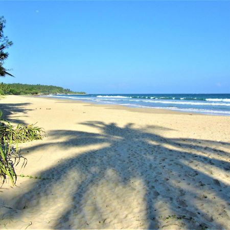 Isana Beach House Tangalle Bagian luar foto