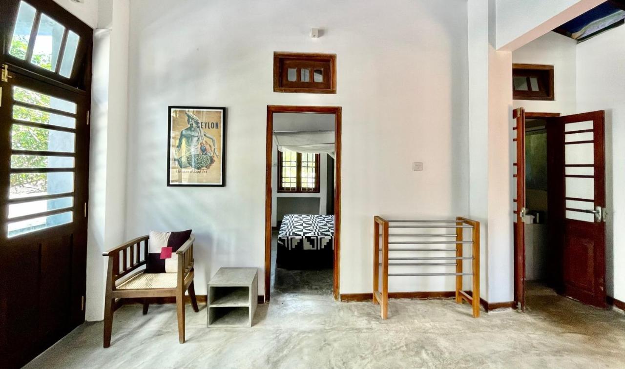 Isana Beach House Tangalle Bagian luar foto