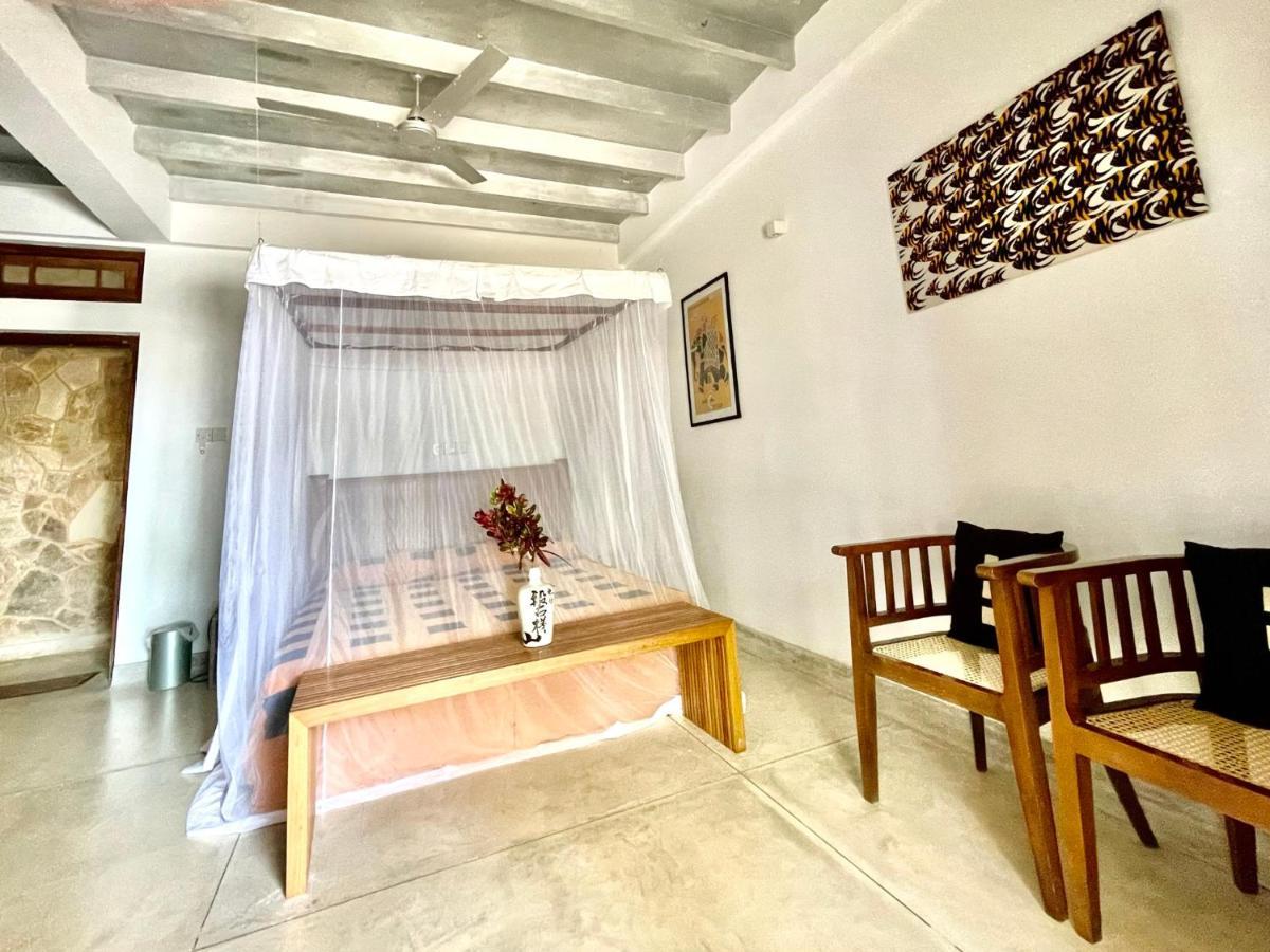 Isana Beach House Tangalle Bagian luar foto