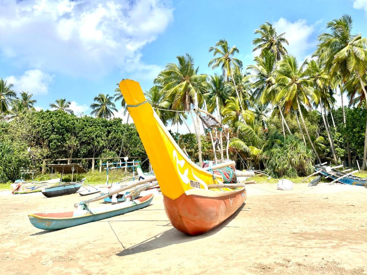 Isana Beach House Tangalle Bagian luar foto